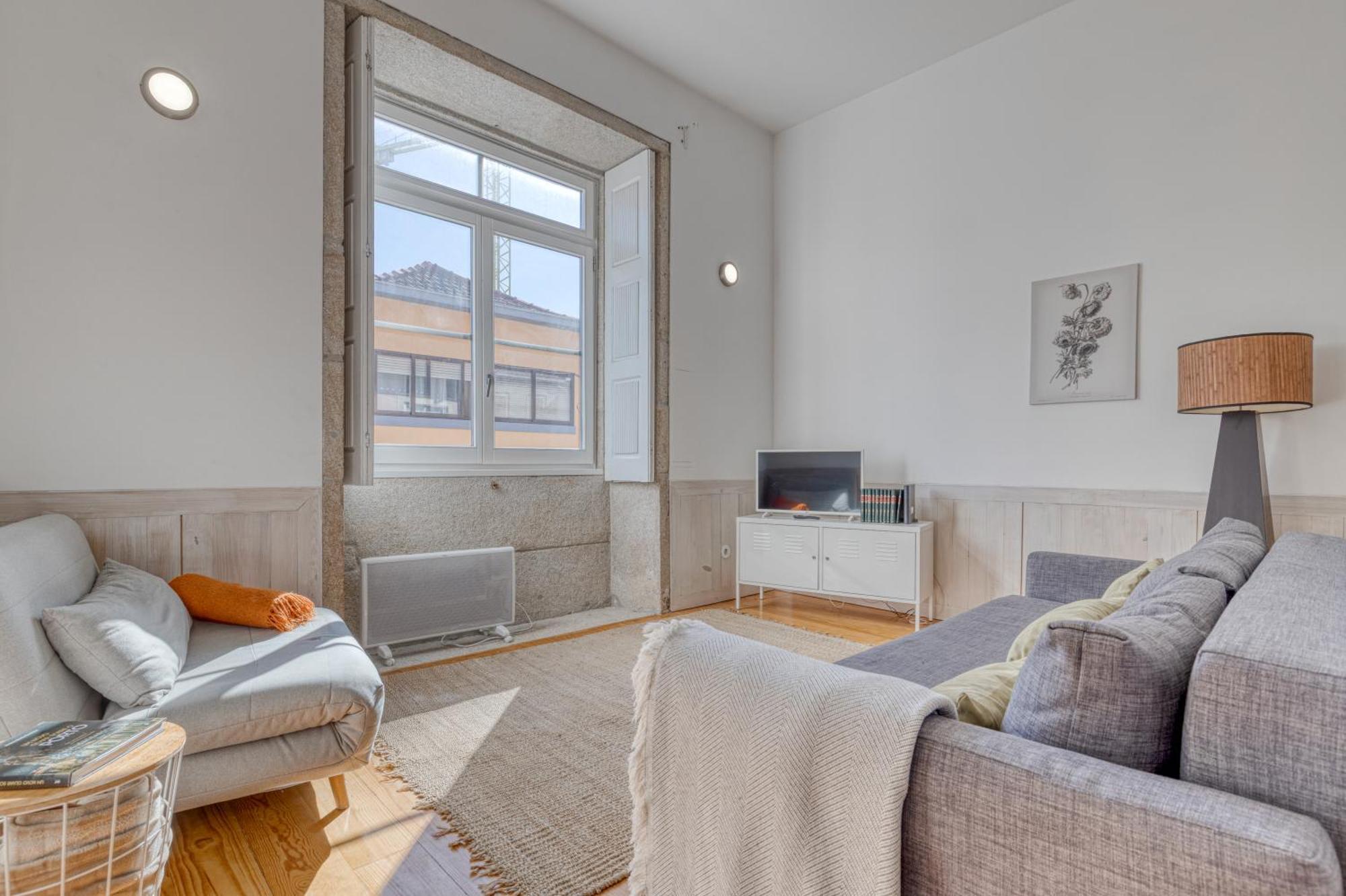 Formosa Apartment With Free Parking And Historic Charm! Порто Екстериор снимка